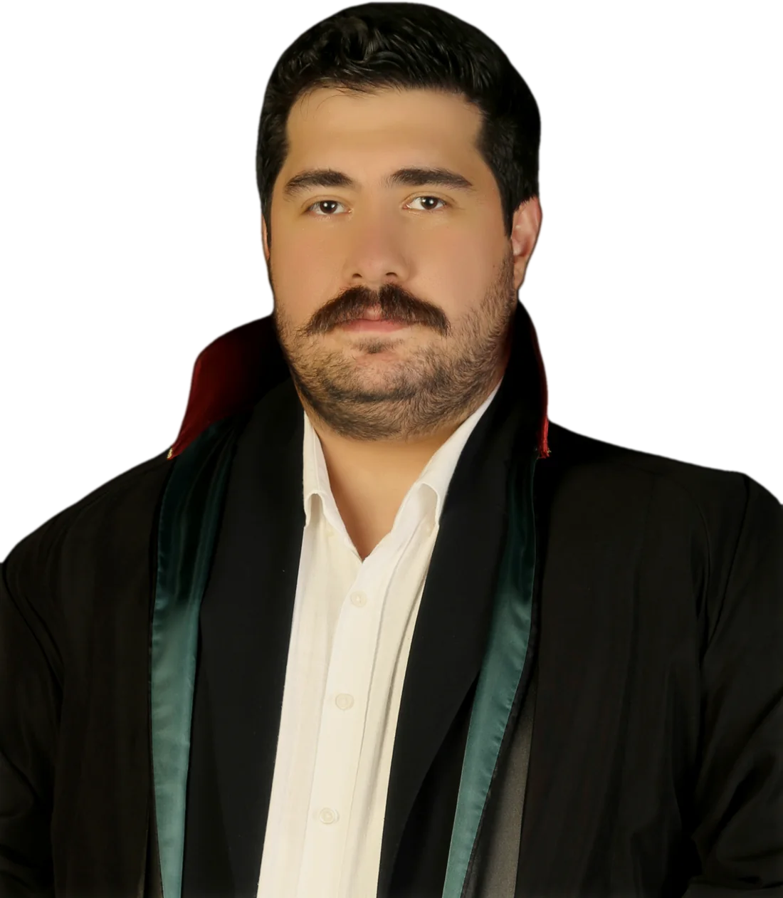 Av. Mustafa Çağrı Köse cübbesiyle